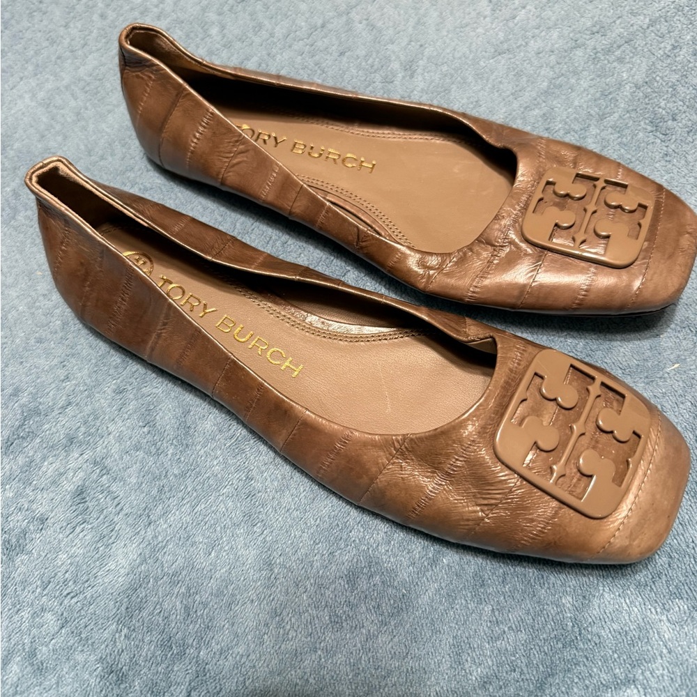 Worn once Tory Burch Brown Leather Logo Ballet Flats